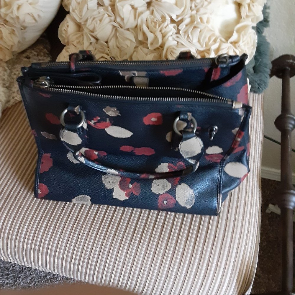 FLOWERED COACH HANDBAG